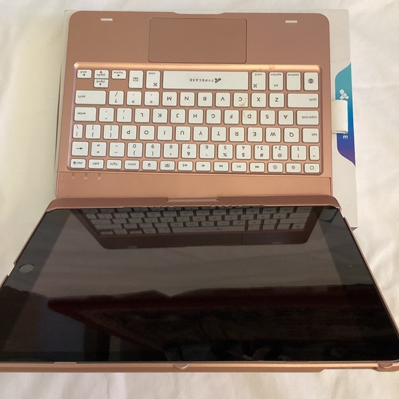 FLEXBOOK TOUCH 7-in-1 KEYBOARD CASE ( Color: Rosepink) ( PREOWNED)